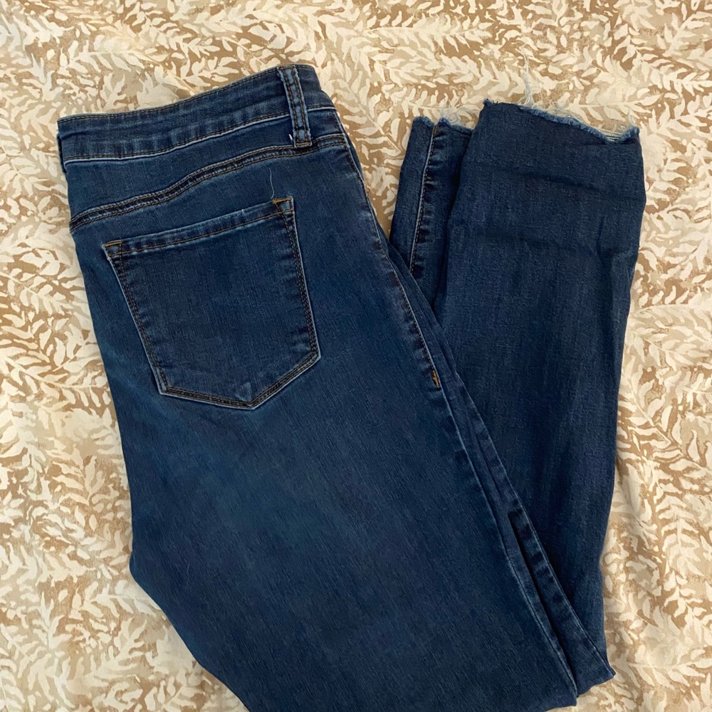 Women’s Dark Wash Jeans